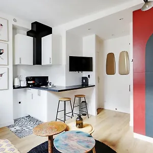 Pick A Flat's Apartements In Louvre-rivoli - Rue Du Roule Appartement